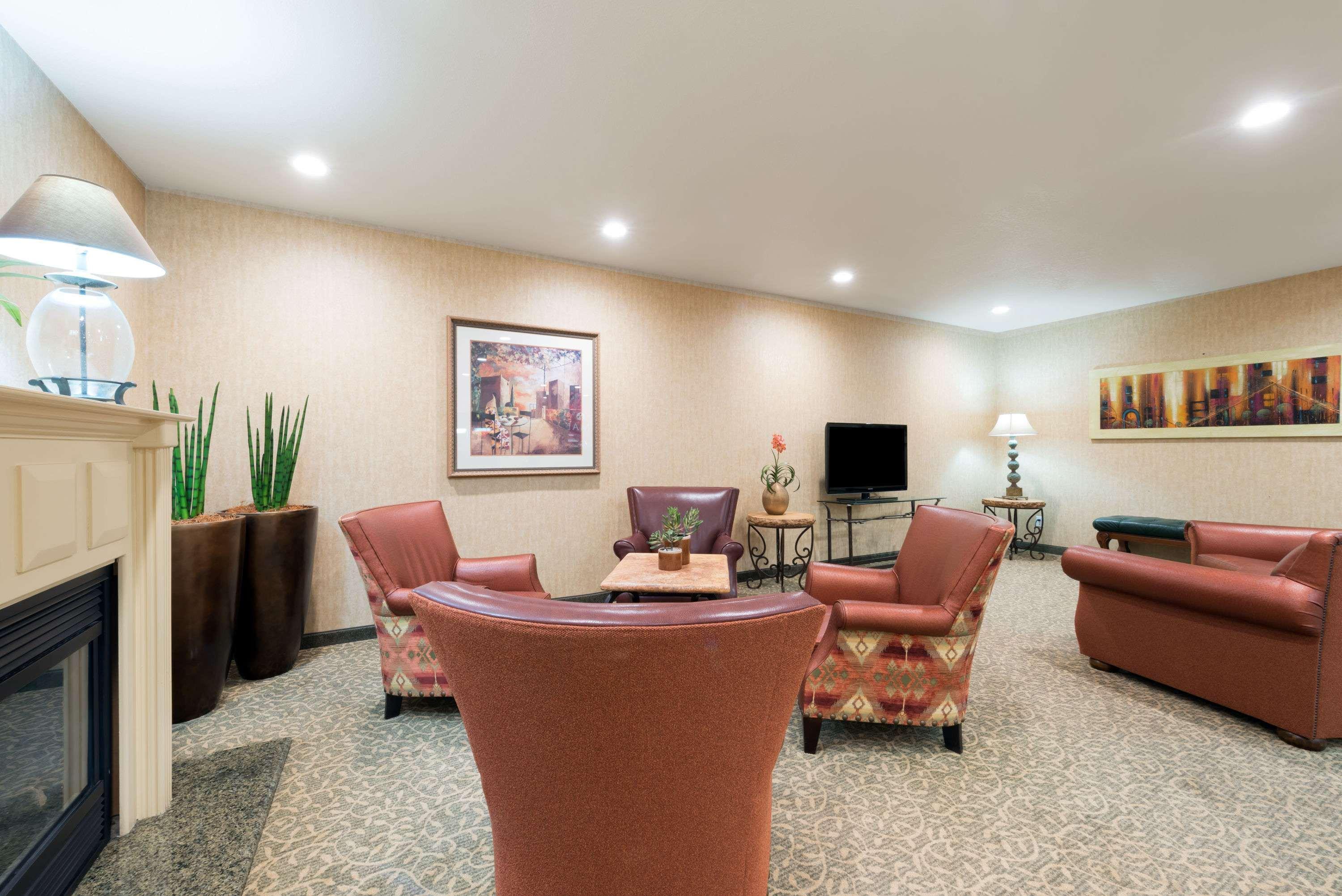 Comfort Inn & Suites Gatesville Near Fort Cavazos Buitenkant foto