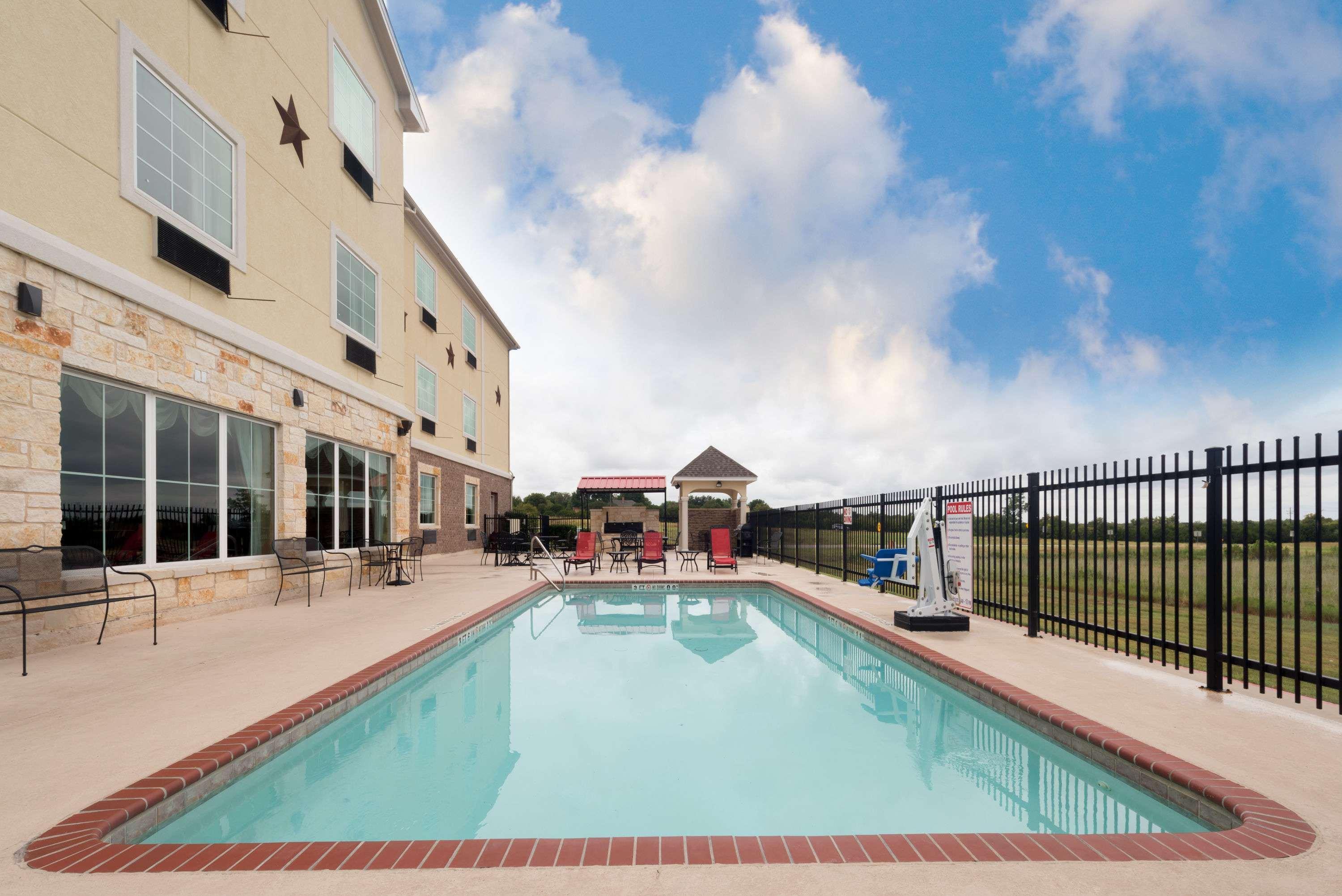 Comfort Inn & Suites Gatesville Near Fort Cavazos Buitenkant foto