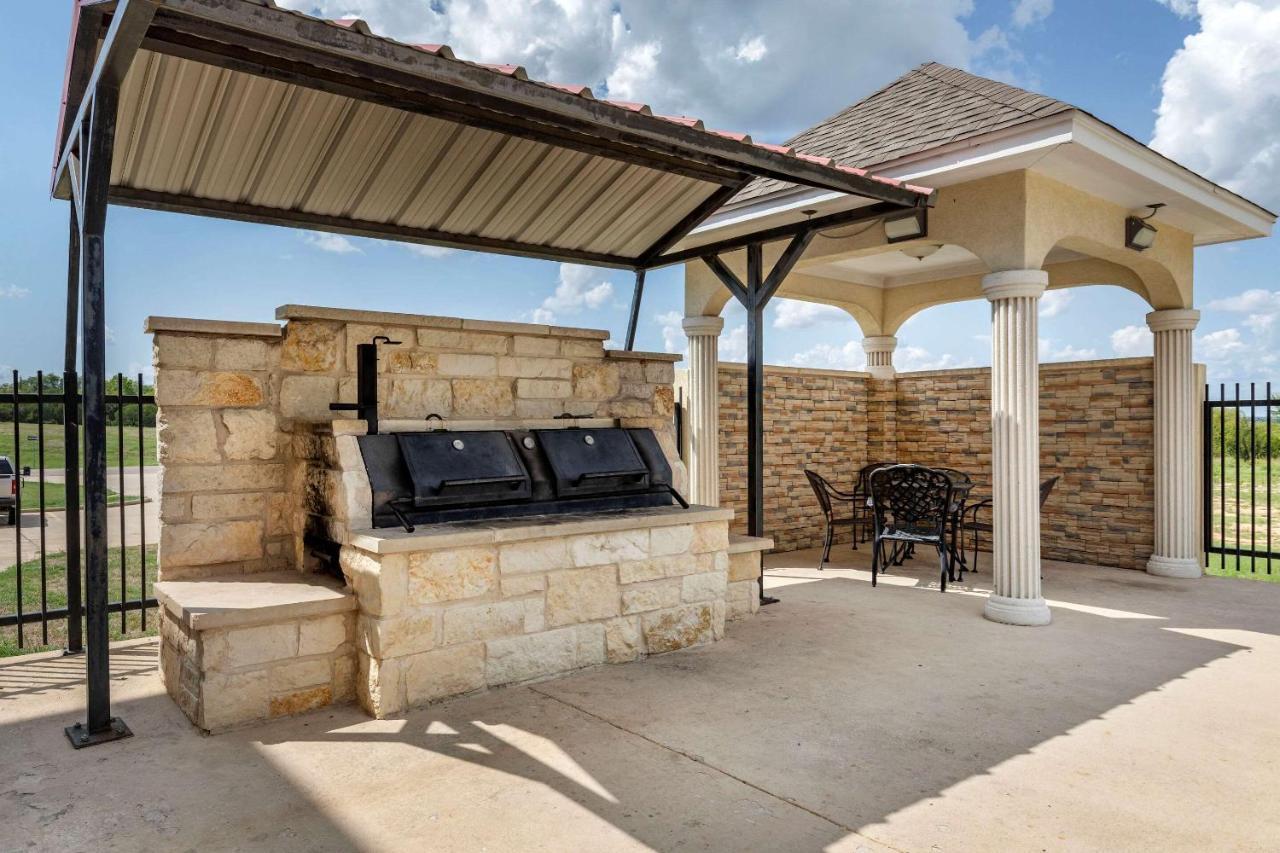Comfort Inn & Suites Gatesville Near Fort Cavazos Buitenkant foto